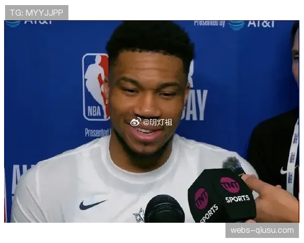 字母哥接受《体育画报》专访：谈论在雄鹿终老的愿望