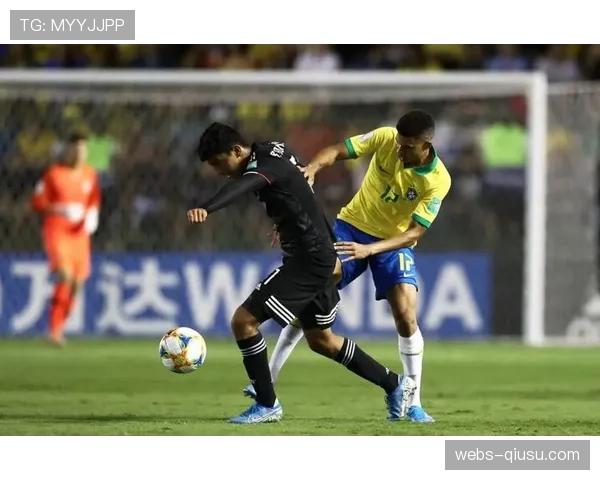 世界男排联赛巴西利亚站：东道主巴西3-2险胜法国，主攻卢卡雷利独得28分